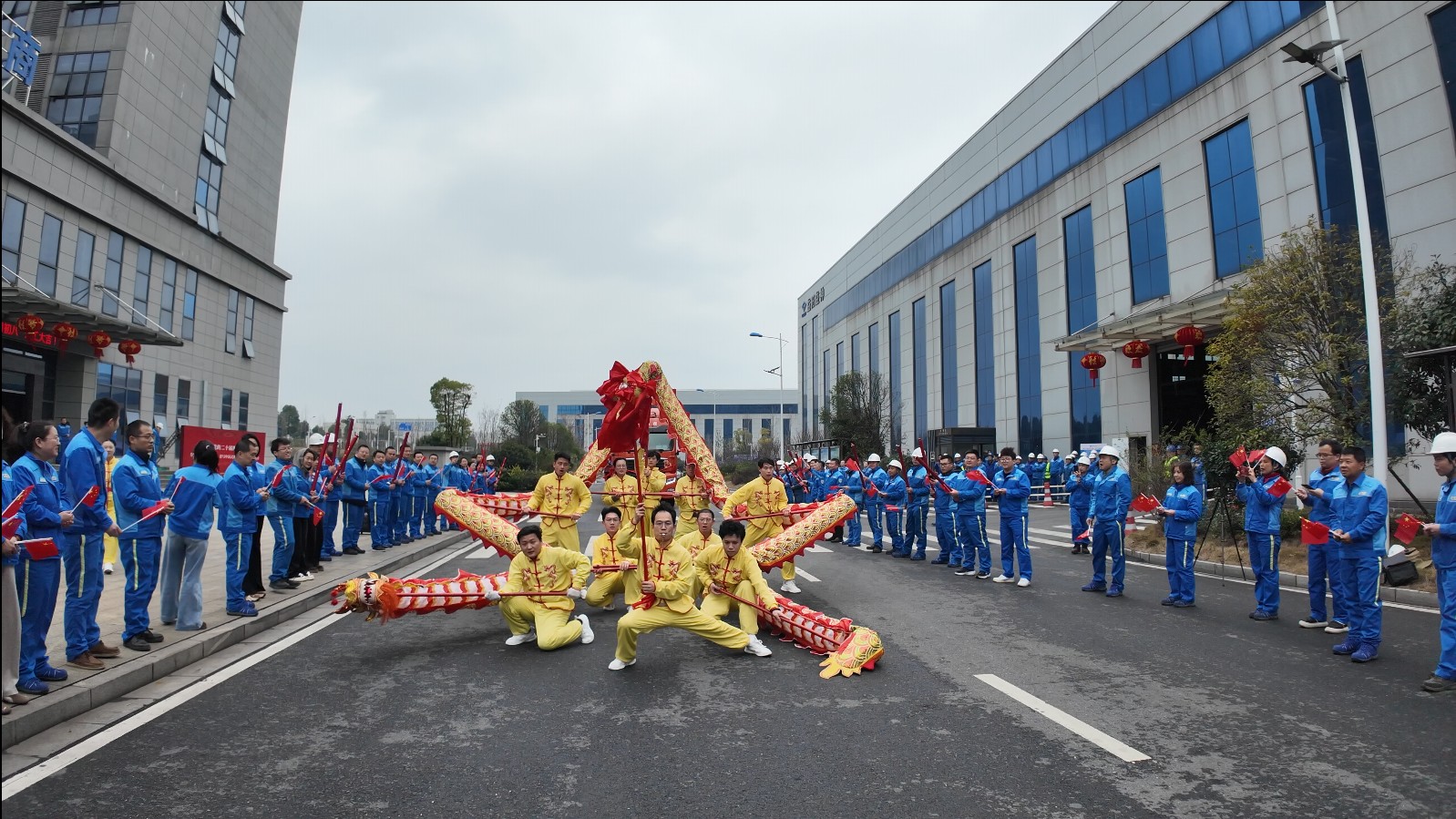 益阳橡机开工大吉，产品发货热火...
